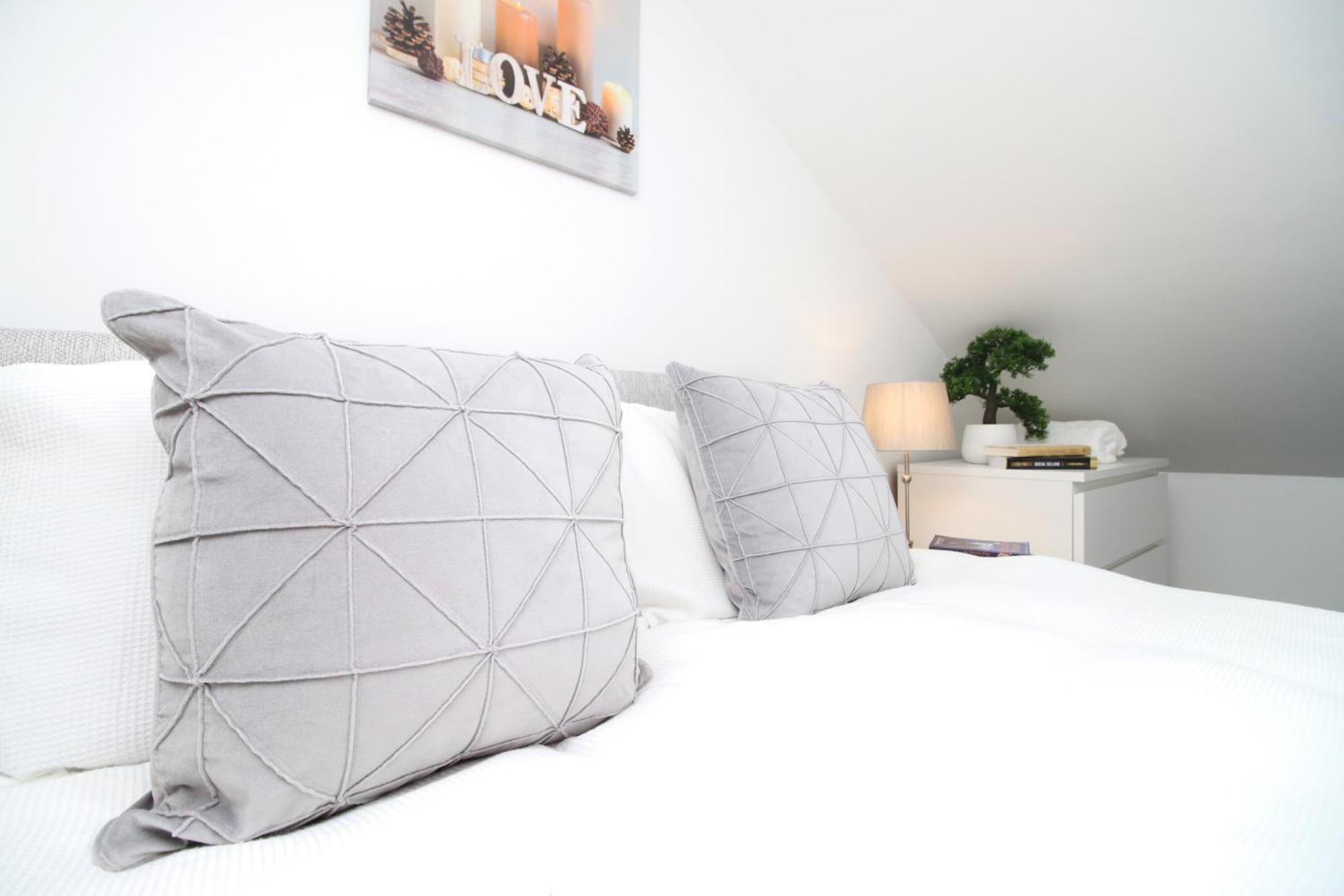 Modern Guesthouse, Fast Wi-Fi, Street Free Parking, Central, Fully Equipped 卡迪夫 外观 照片
