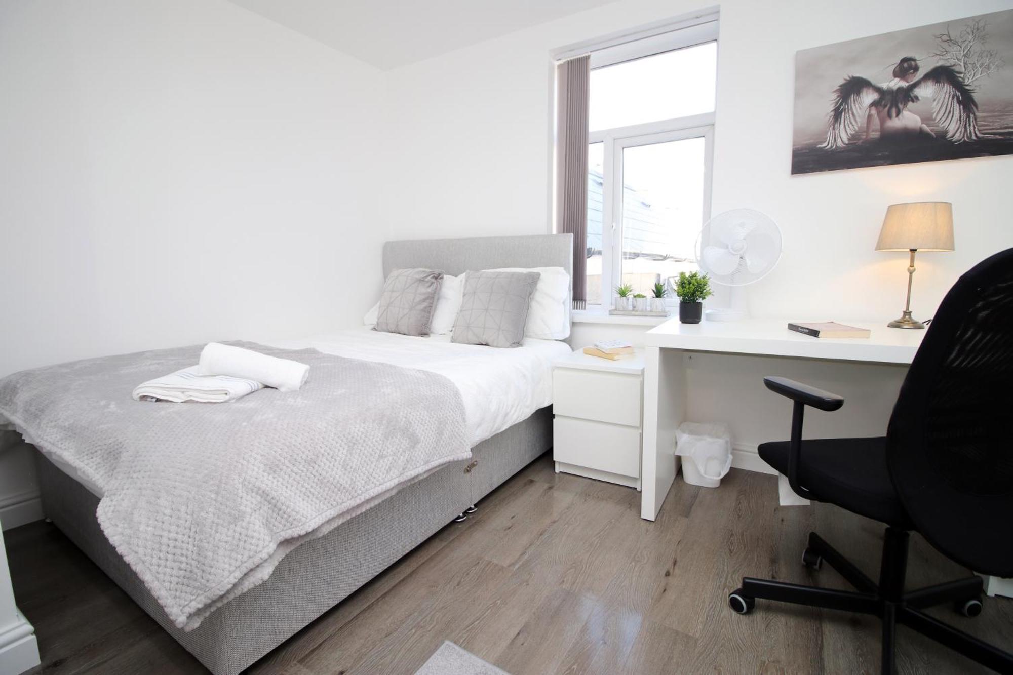 Modern Guesthouse, Fast Wi-Fi, Street Free Parking, Central, Fully Equipped 卡迪夫 外观 照片