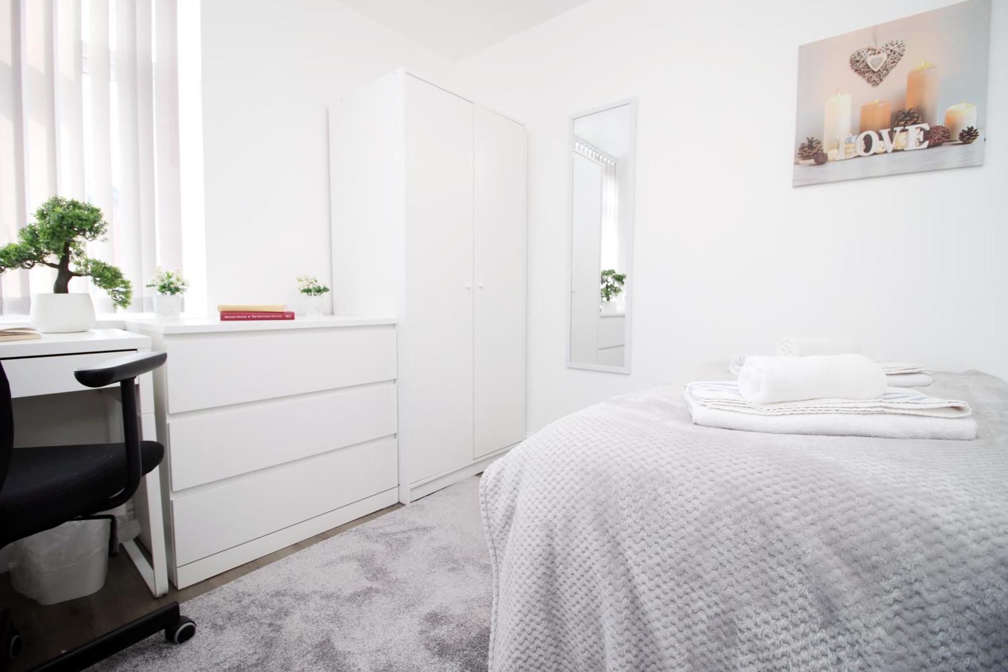 Modern Guesthouse, Fast Wi-Fi, Street Free Parking, Central, Fully Equipped 卡迪夫 外观 照片